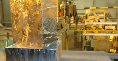 Multicrystalline silicon block from upgraded metallurgical-grade (UMG) silicon made by Silicio Ferrosolar